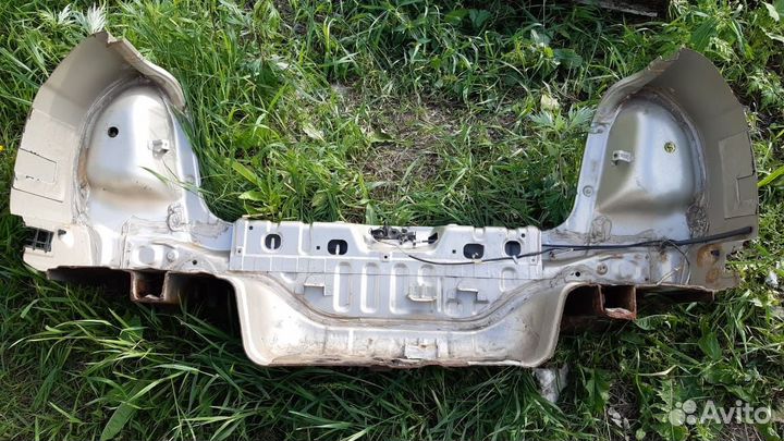 Полка задняя Hyundai Accent