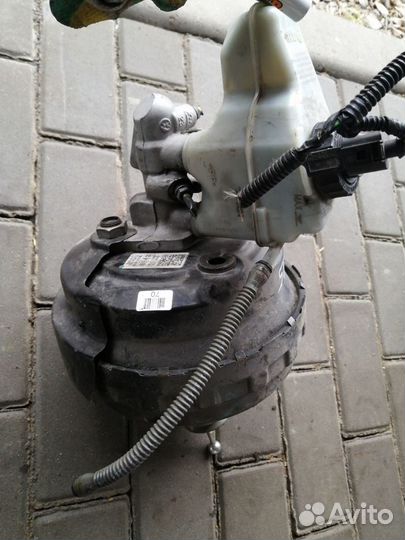 Вакуум Тормозов Шкода Октавия А5 рест 1K2614105BB