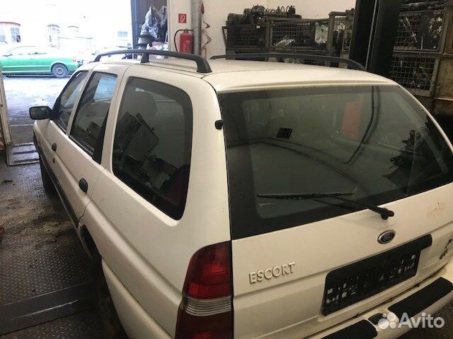 Разбор на запчасти Ford Escort
