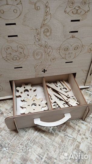 Бизибокс Домик деревянный