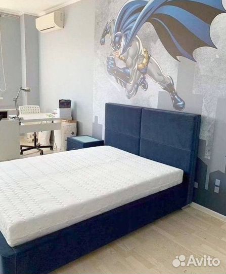 Кровать с мягким изголовьем