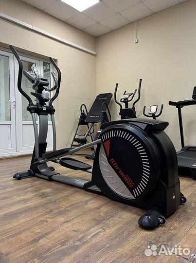 Эллиптический тренажер