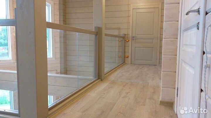 Обшивка деревом лестницы из металла/бетона