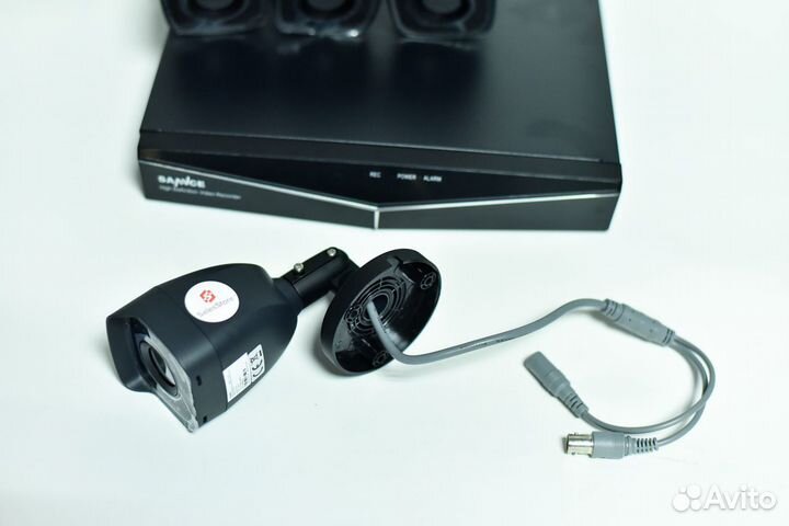 Комплект видеонаблюдения 4 камеры