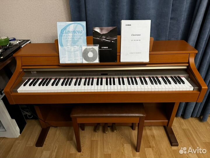 Цифровое пианино Yamaha Clavinova CLP-330C