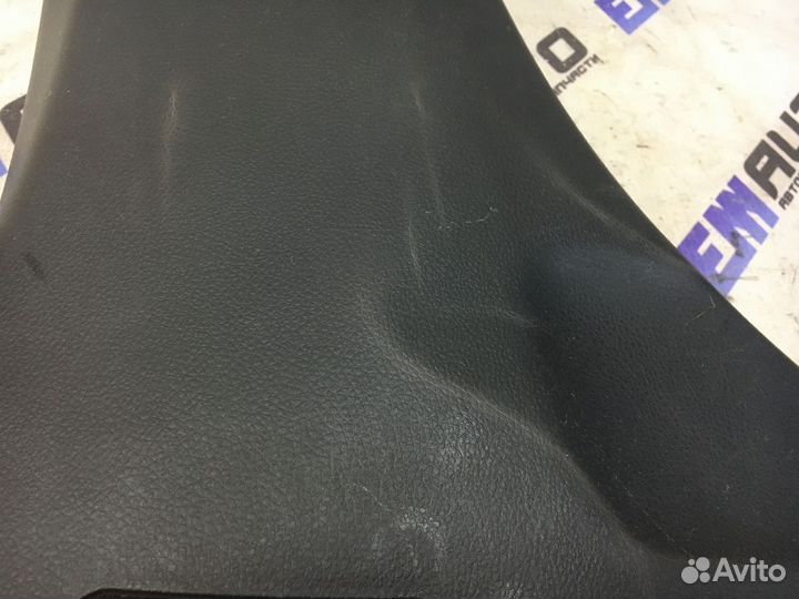 Накладка средней стойки левая Ниссан Примера П12