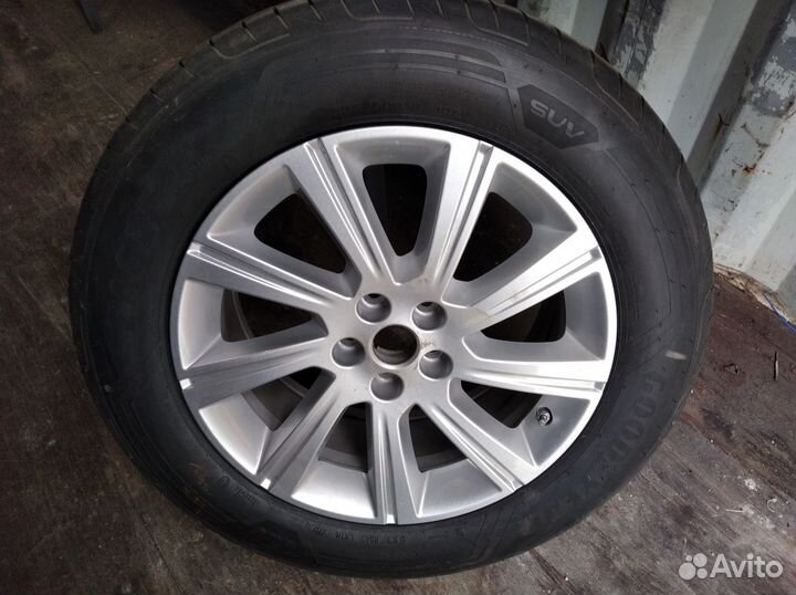 R18 Goodyear Eagle F1 Asymmetric 3 235/60, PCD 5x108 DIA 63.4