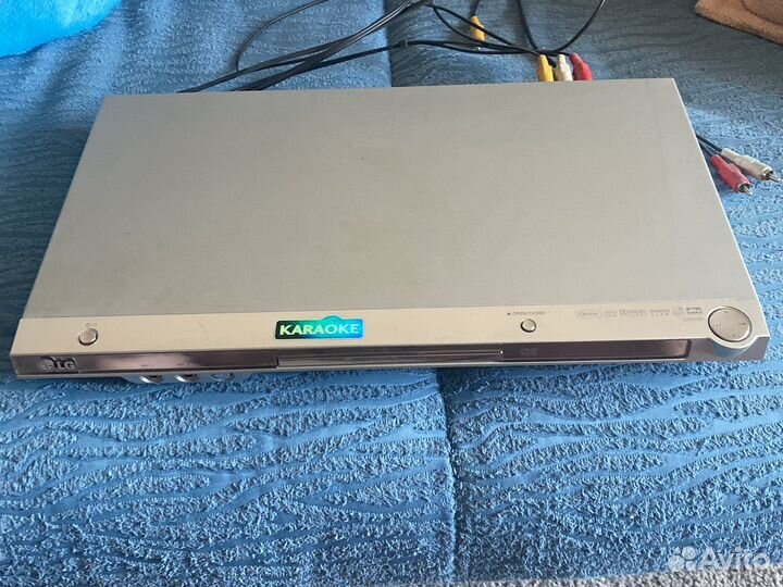 DVD плеер LG DK676x