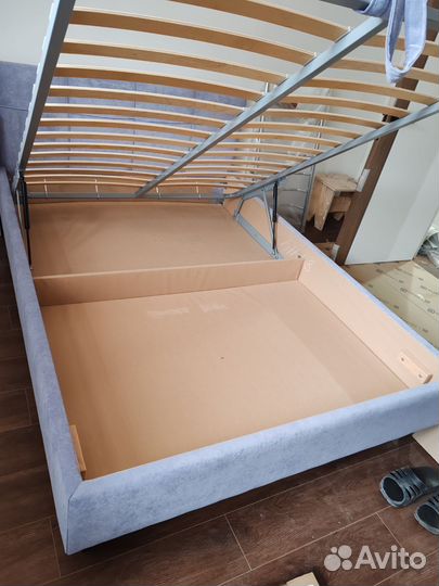 Кровать 140х200 новая