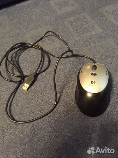 Мышь Logitech (оптическая)