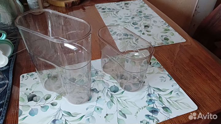 Контейнеры для сыпучих продуктов