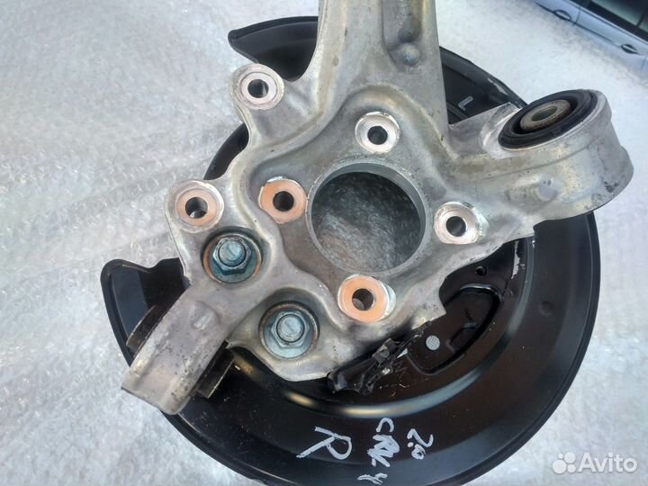 Honda CR-V 4 Задний правый кулак