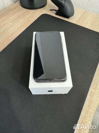 iPhone Xs, 256 ГБ