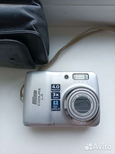 Компактный фотоаппарат nikon