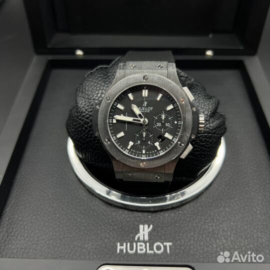 Часы Hublot big bang новые с гарантией