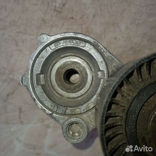 Натяжитель грм с роликом (WAG)