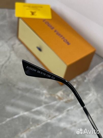 Очки Louis Vuitton