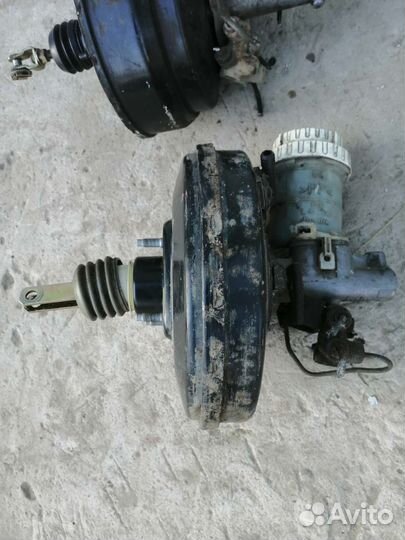 Главный тормозной цилиндр Митсубиси Каризма