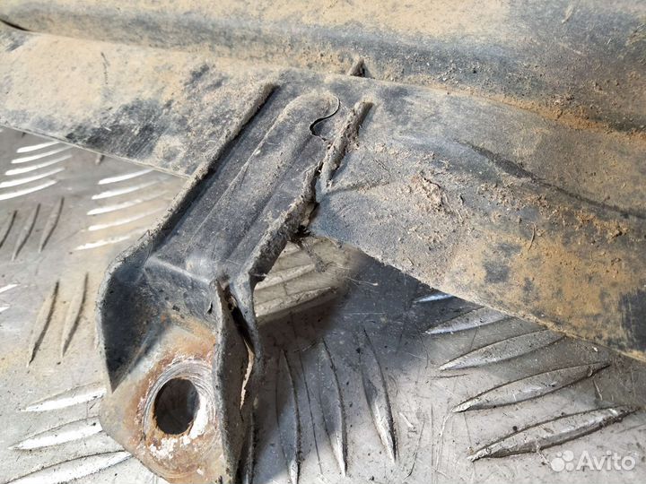 Защита днища левая Ford Kuga 2