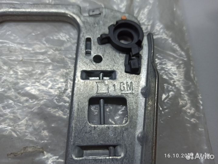 Контактная пластина звукового сигнала Astra J