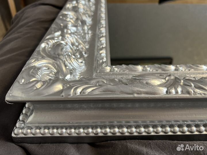 Зеркало в багетной раме