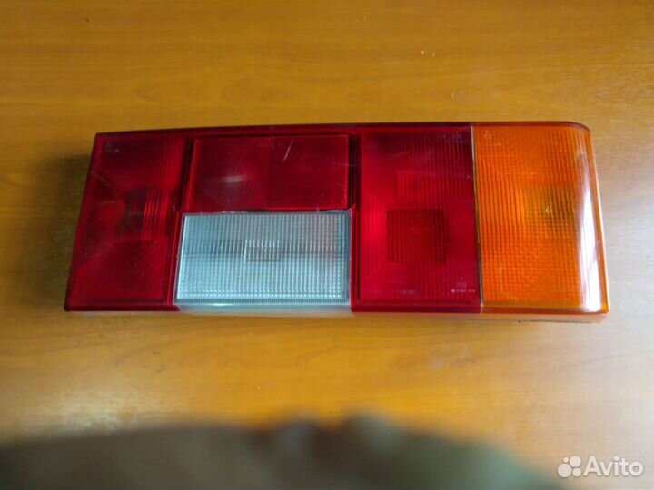 Задняя правая фара ваз 2108