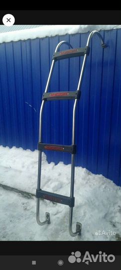 Лесенка на заднюю дверь