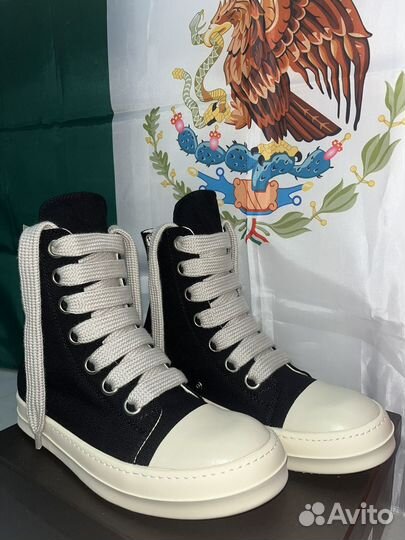 Кеды rick owens ramones jumbo на руках