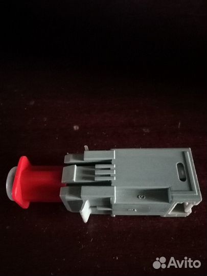 Концевик сцепления на опель для круиз-контроля