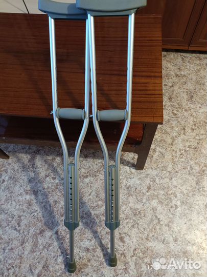 Костыли подмышечные