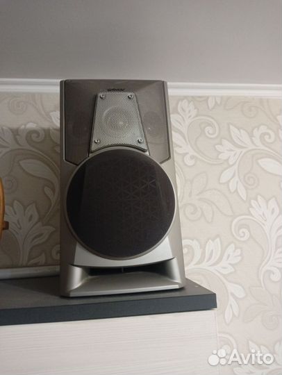 Ресивер с трёх полосными колонками