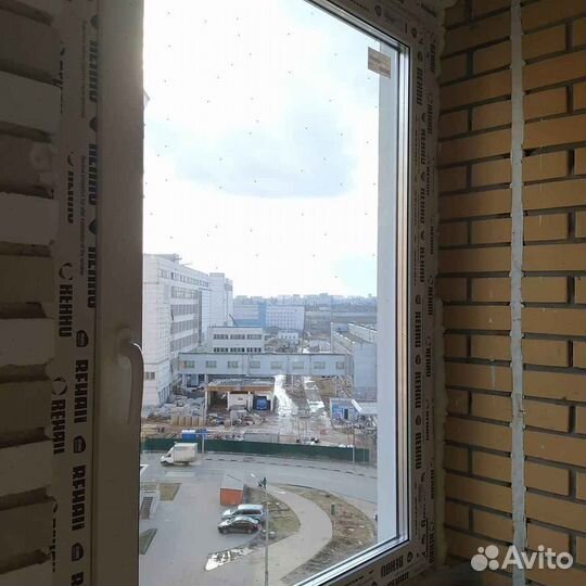 Пластиковые окна на балкон Остекление