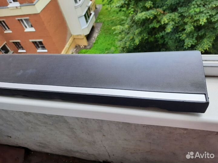 Накладка двери передней левой volvo xc 70 и v70