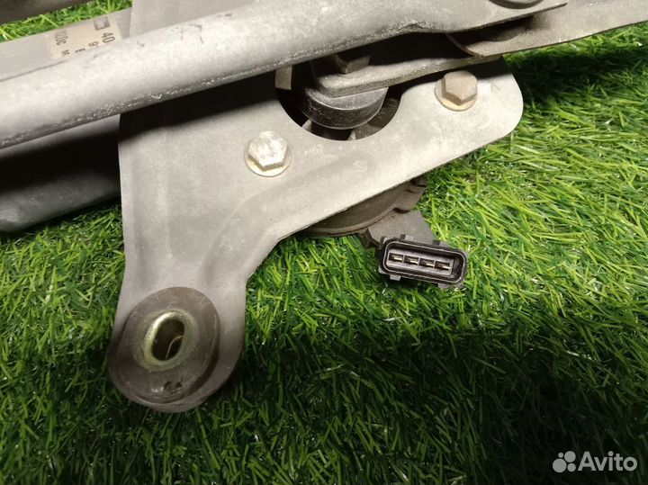 В наличии:Трапеция стеклоочистителей Volvo S60