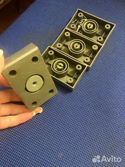 Ножки для мебели пластик