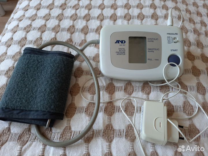 Тонометр автоматический and Япония