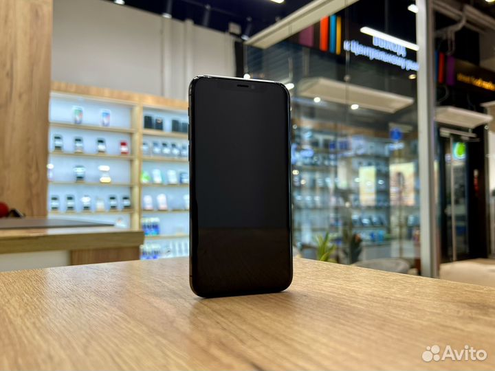 iPhone 11 Pro Max, 64 ГБ