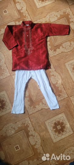 Индийский национальный костюм на мальчика