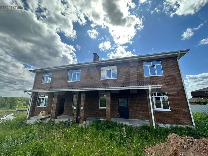 Дом 165 м² на участке 4 сот.