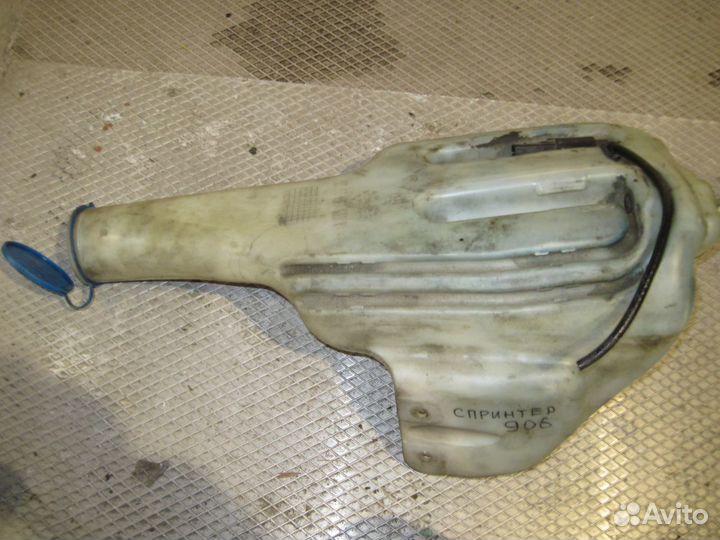 Бачек омывателя стекла Мерседес Спринтер 906
