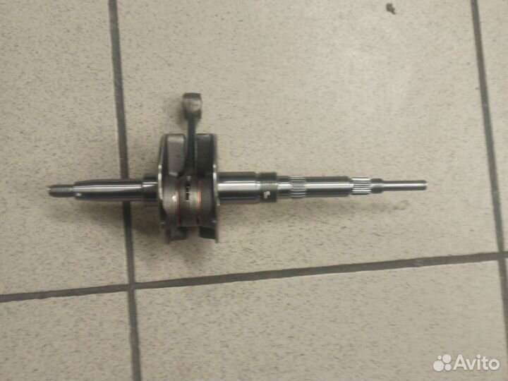 Вал коленчатый с шатуном в сборе Китай AD100