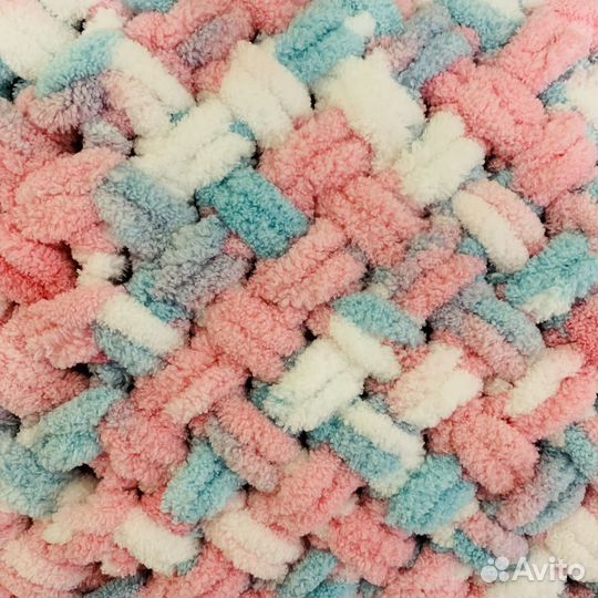 Пледы и покрывало