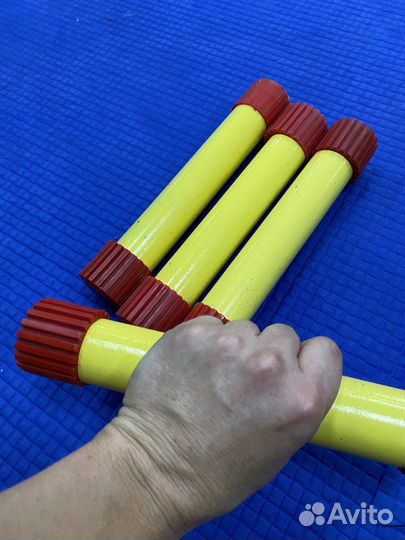 Набор штанга и гантели и другое оборудование