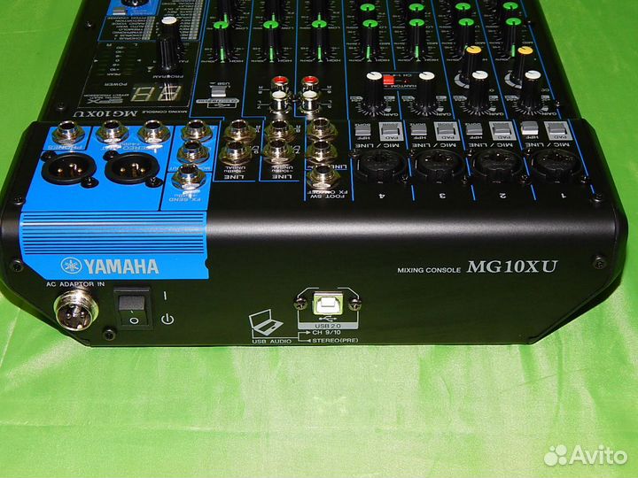 Yamaha MG10XU микшер с туровым кейсом, 2 комплекта