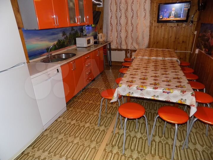 Коттедж 220 м² на участке 70 сот.