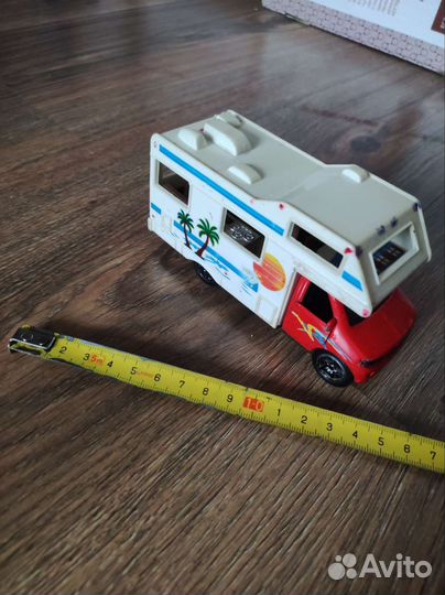 Игрушка автобус