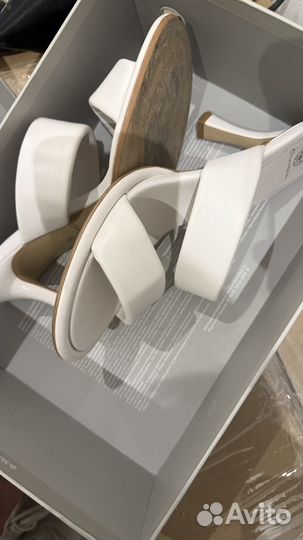 4 коробки обуви женской