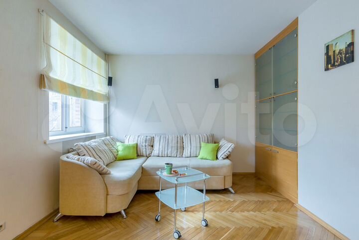 2-к. квартира, 58 м², 2/6 эт.