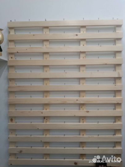 Полка для картин