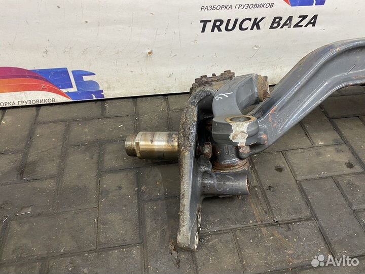 Кулак поворотный правый Daf XF105